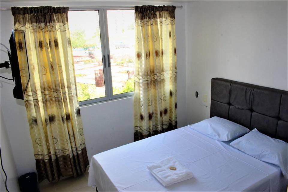 Hostal Piedra Del Sol Floridablanca Extérieur photo